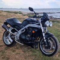 Triumph speed triple 955i