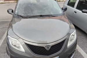 Lancia Ypsilon Ibrida (Prezzo trattabile)
