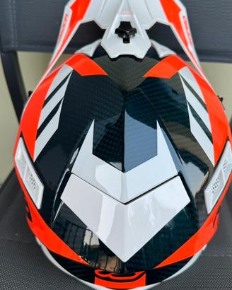 Casco moto cross enduro in carbonio