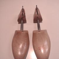 forma scarpe in legno