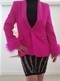 Giacca monopetto oversize con piume - Fucsia