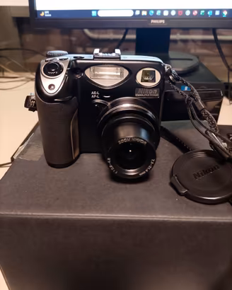 Nikon Coolpix 5000 + accessori