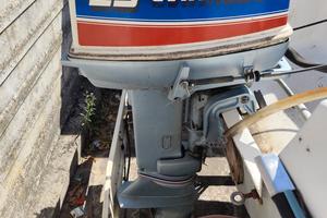 barca a motore 25cv