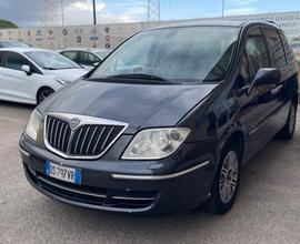 Lancia Phedra 2.2 MJT CA Platino