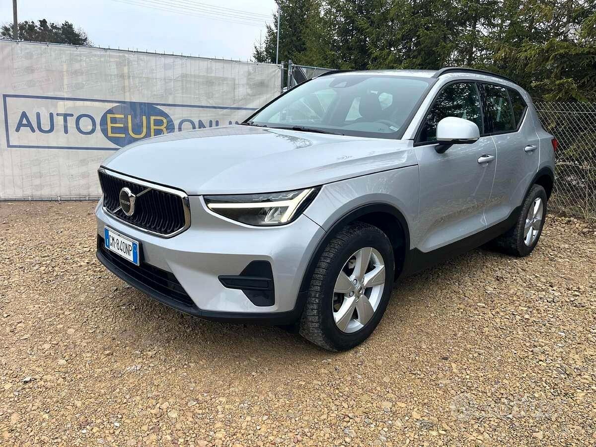 Volvo XC40 T2 2023