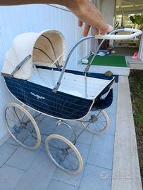 carrozzina d'epoca tutta originale