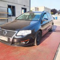 Volkswagen Passat B6 anno 2008 ricambi usati