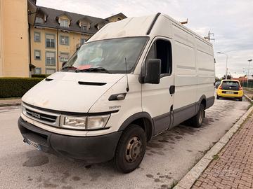 Iveco Daily gemellato