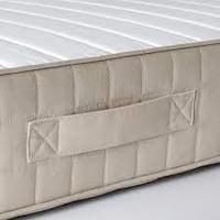 Letto 140x200 comprensivo di materasso gambe