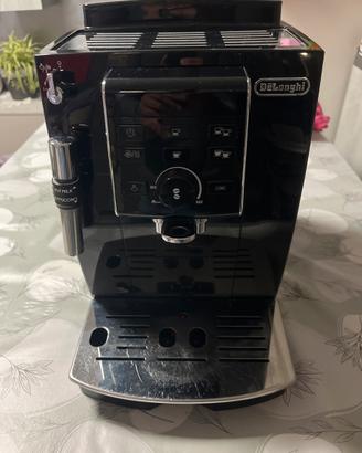 Macchina caffè De Longhi ECAM23.125.B