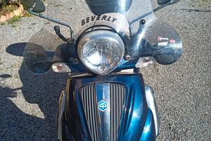 Scooter Beverly 250 IE