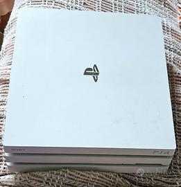 Ps4 Pro 1 tera bianco