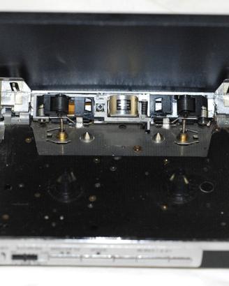 Walkman a cassetta SHARP