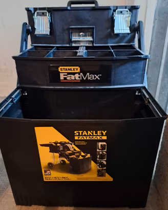 Carrello porta attrezzi Stanley FatMax con ruote