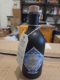 Bottiglia Vuota Gin The Illusionist Particolare