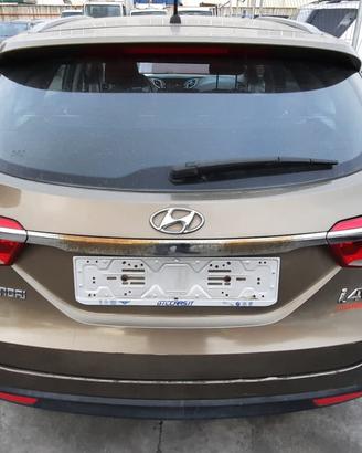 HYUNDAI I40 STATION WAGON 2010 - PORTELLONE POSTER