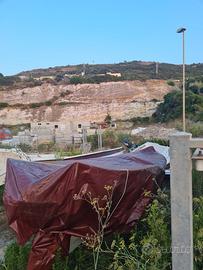 Scafo gozzo con motore da sistemare o cambiare