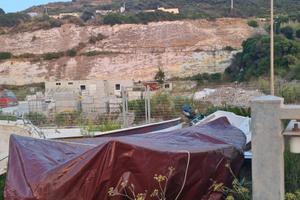 Scafo gozzo con motore da sistemare o cambiare