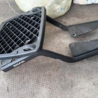 Supporto bauletto per Benelli Leoncino / Givi