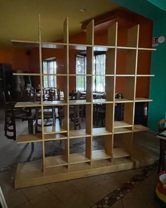 libreria in legno divisoria