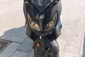 Scooter CruySym 300