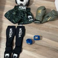 abbigliamento completo muay thai/ boxe