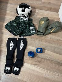abbigliamento completo muay thai/ boxe