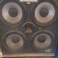 cassa per basso behringer