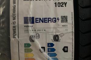 NUOVO treno Pirelli powergy2 225/55 r18 xl