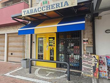 Tabaccheria: Licenza di Tabacchi e somministrazion