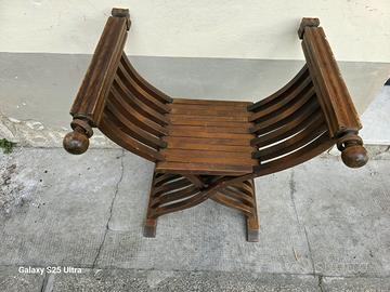 Sedia Savonarola vintage in legno massiccio - Stil