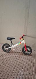 bicicletta senza pedali 