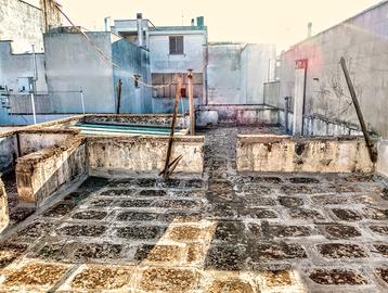 Casa singola da ristrutturare