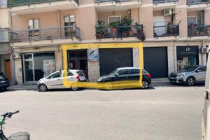 Altamura, locale commerciale mq .110 con 2 vetrine