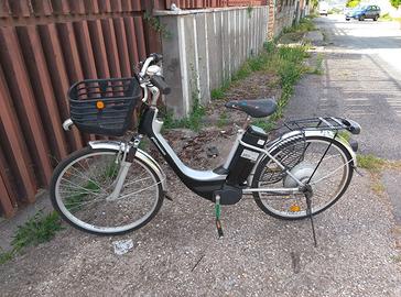 BICI ELETTRICA ASSISTITA