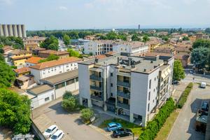 2 LOCALI A RUBIERA