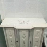 mobiletto stile shabby 