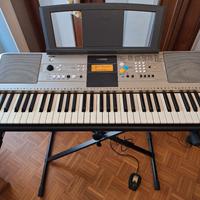 Tastiera Yamaha YPT-320 – 61 tasti + accessori