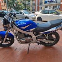 Suzuki GS 500 - 2004