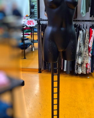 Lotto di OTTO manichini donna