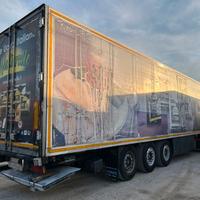 Semirimorchio Schmitz frigo con sponda