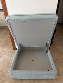 Pouff contenitore IKEA con cuscini