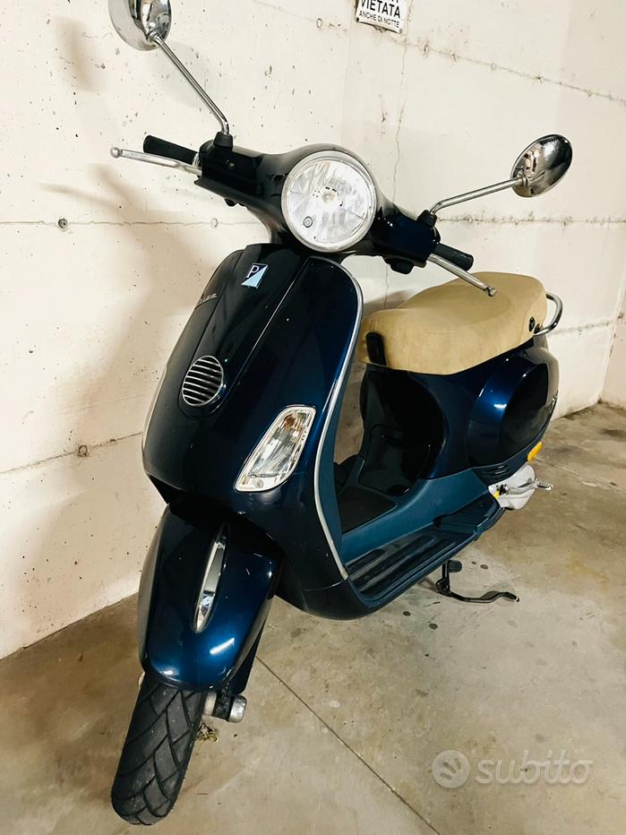 Piaggio Vespa Sprint Sprint 50 Notte Sprint 150 S Piaggio Vespa - Main Image