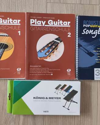 Libri chitarra e supporto piede König