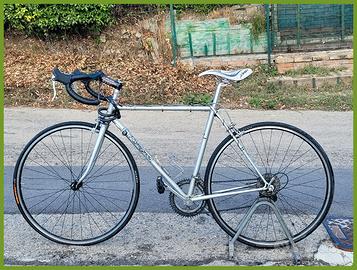 Bicicletta sportiva Rossignoli strada