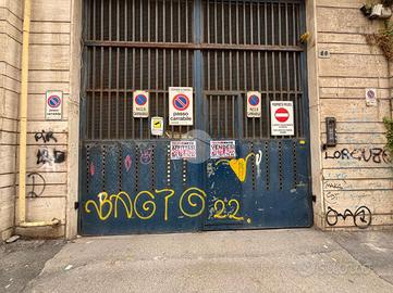 AUTORIMESSA A NAPOLI