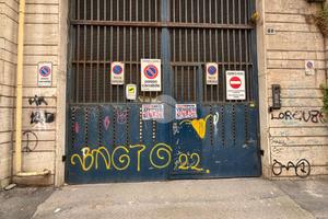 AUTORIMESSA A NAPOLI