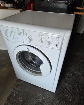 lavatrice indesit 5 kg.