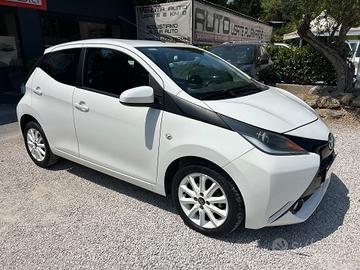 Toyota Aygo 1.0 *77000KM* X-WAVE FULL