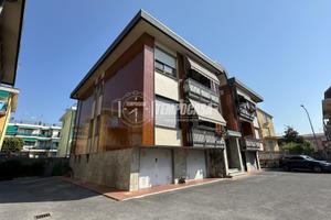 Quadrilocale con box auto